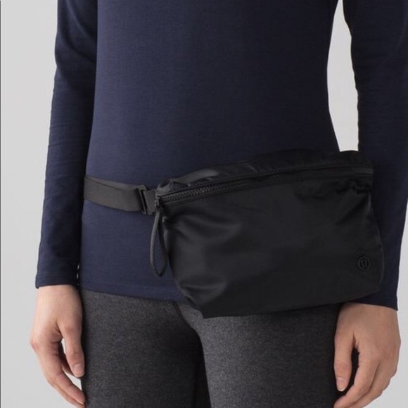Lululemon Go Lightly Belt Bag Store, 51 